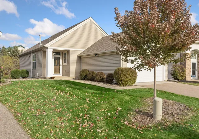 Photo 1 of Single family home for sale at 2545 Prairie Oak Trl, Saint Paul, MN 55125 | MLS# 7159723 | Listing updated on 2026-10-29