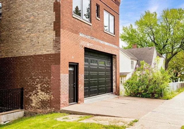 Photo 1 of Single family home for sale at 24 W 5th Street, Duluth, MN 55806 | MLS# 7159726 | Listing updated on 2026-10-18