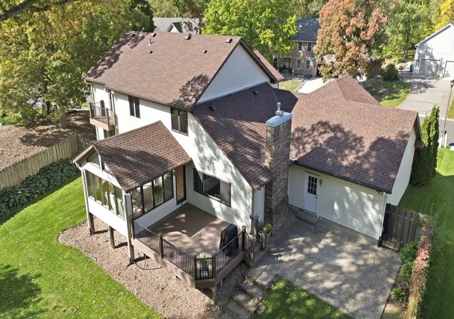 Photo 2 of Single family home for sale at 4772 London Ln, Saint Paul, MN 55122 | MLS# 7159730 | Listing updated on 2026-10-16