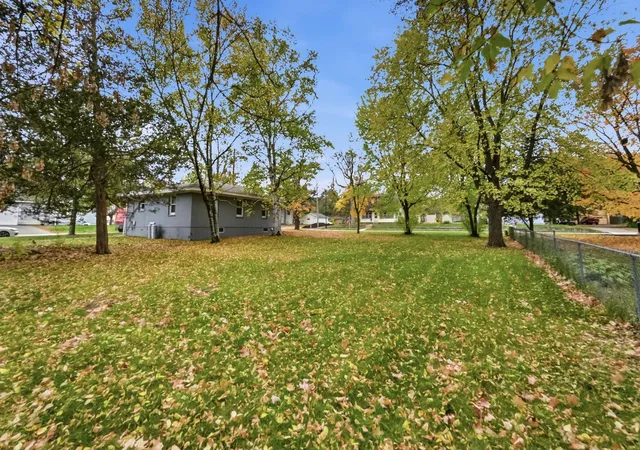 Photo 3 of Sale Pending at 926 2nd Avenue S, Sauk Rapids, MN 56379 | MLS# 7159731 | Listing updated on 2026-10-16