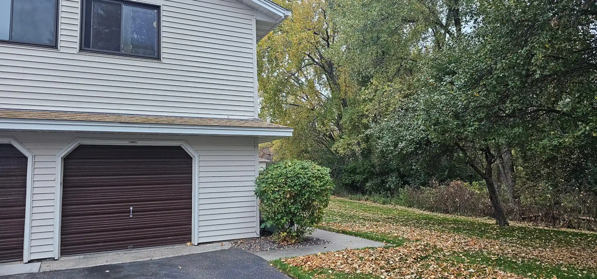 Listing Photo 2 - Condo for sale in 2677 Brookdale Ln located at 2677 Brookdale Ln, Minneapolis, MN 55444 - Unit #2677