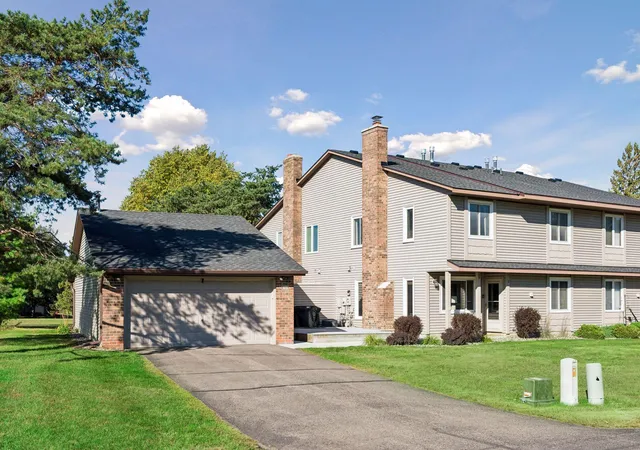 Photo 1 of Single family home for sale at 4679 Jackstone Point, Saint Paul, MN 55122 | MLS# 7159741 | Listing updated on 2026-10-15