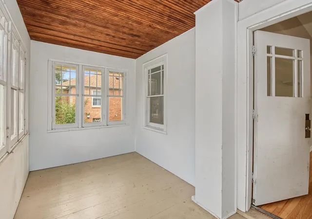 Photo 3 of Single family home for sale at 4721 France Ave S, Minneapolis, MN 55410 | MLS# 7159748 | Listing updated on 2026-10-22