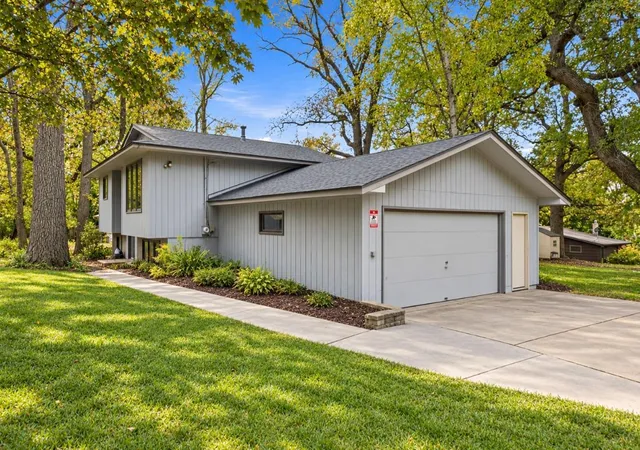 Photo 3 of Single family home for sale at 521 Warner Ave S, Willernie, MN 55090 | MLS# 7159769 | Listing updated on 2026-10-19