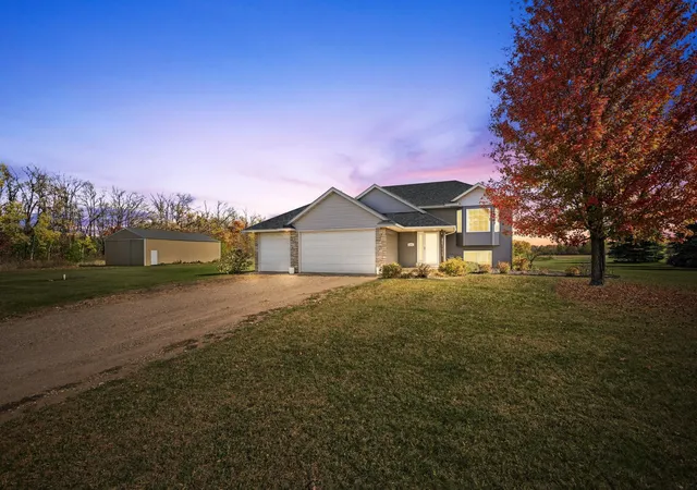 Photo 1 of Single family home for sale at 46983 James Ave, Harris, MN 55032 | MLS# 7159774 | Listing updated on 2026-10-20