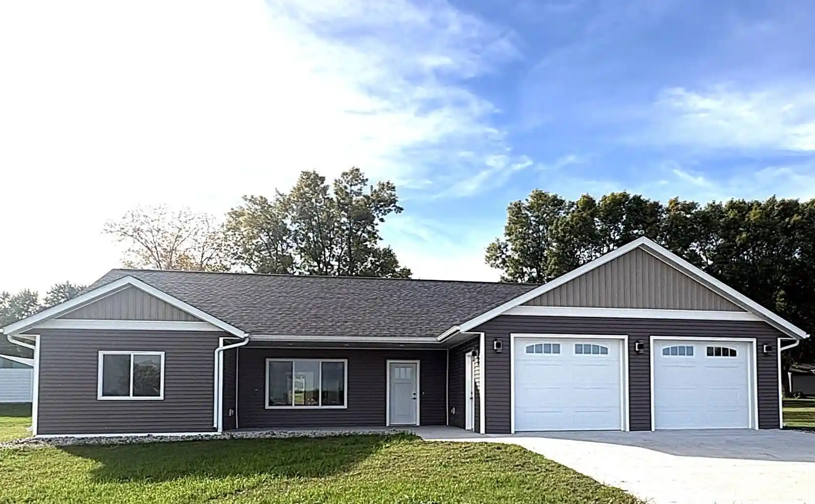 Photo 1 of Single family home for sale at 211 Bryce Ave, Lowry, MN 56349 | MLS# 7159788 | Listing updated on 2026-10-15