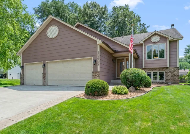 Photo 3 of Single family home for sale at 13632 Bryant Pl S, Burnsville, MN 55337 | MLS# 7159789 | Listing updated on 2026-10-20