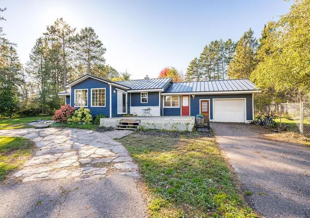 Photo 3 of Single family home for sale at 512 Juniper Ave, Moose Lake, MN 55767 | MLS# 7159790 | Listing updated on 2026-10-22