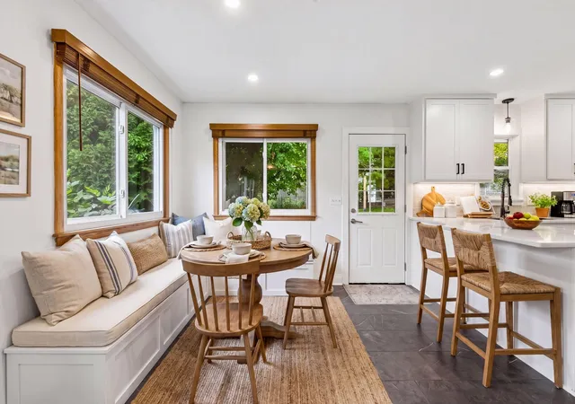 Photo 3 of Single family home for sale at 1370 Valley View Rd, Chaska, MN 55318 | MLS# 7159799 | Listing updated on 2026-10-21
