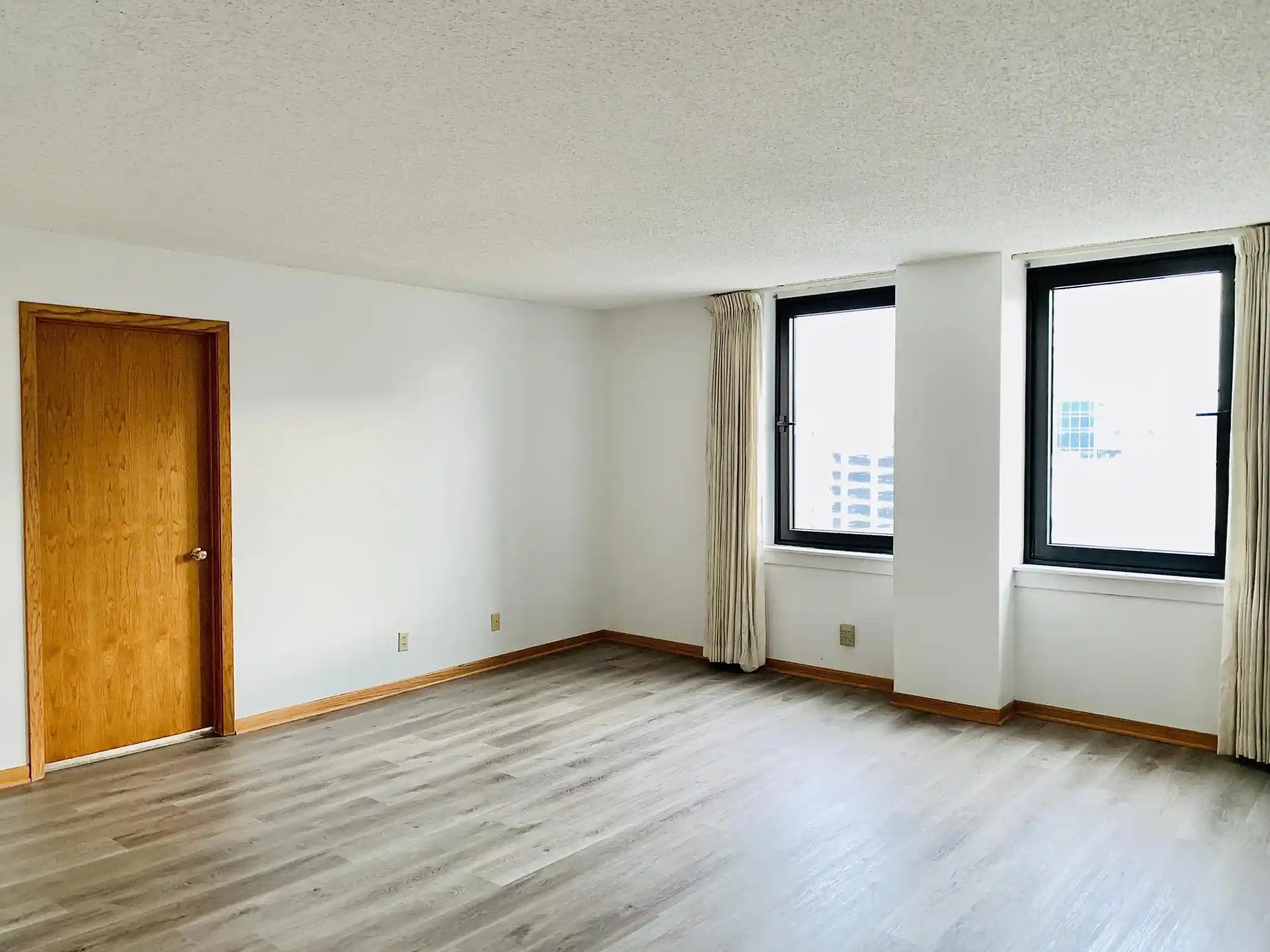 Photo 1 of Condo for sale at 220 Broadway Ave S #911, Rochester, MN 55904 | MLS# 7159801 | Listing updated on 2026-10-15