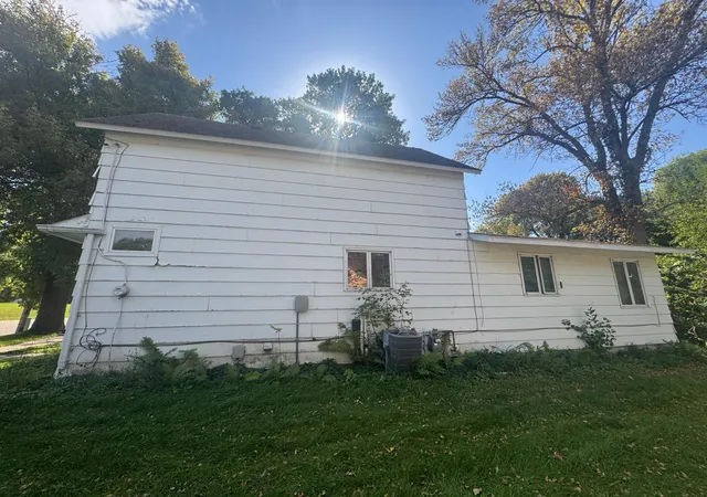 Photo 1 of Single family home for sale at 235 Haven St SE, Appleton, MN 56208 | MLS# 7159809 | Listing updated on 2026-10-23