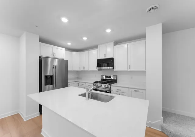 Photo 3 of Single family home for sale at 3074 Cedar St, Saint Paul, MN 55117 | MLS# 7159813 | Listing updated on 2026-10-20