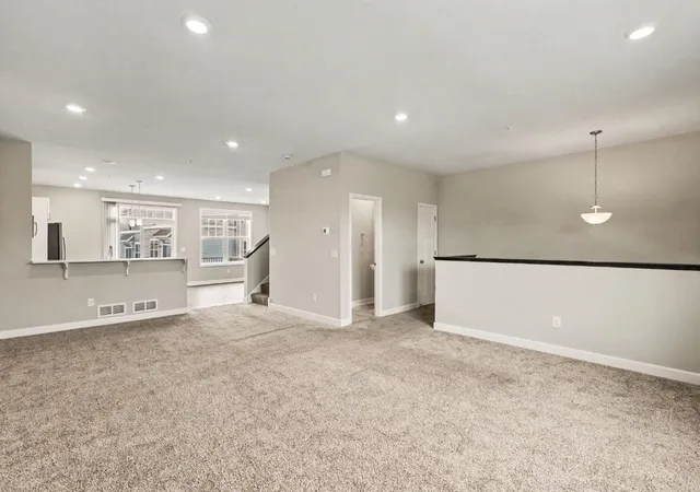 Photo 4 of Single family home for sale at 7508 38th Street N, Saint Paul, MN 55128 | MLS# 7159819 | Listing updated on 2026-10-27