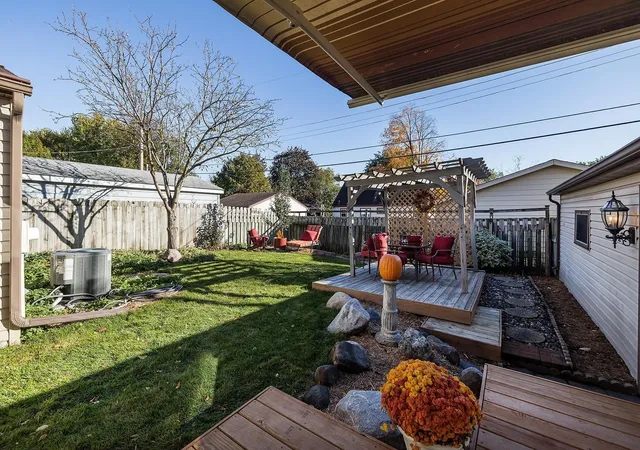 Photo 3 of Single family home for sale at 9021 Club Rd, Minneapolis, MN 55426 | MLS# 7159833 | Listing updated on 2026-10-17
