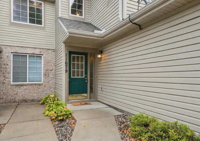 Photo 4 of Single family home for sale at 11679 Langford Cir #904, Burnsville, MN 55337 | MLS# 7159864 | Listing updated on 2026-10-18