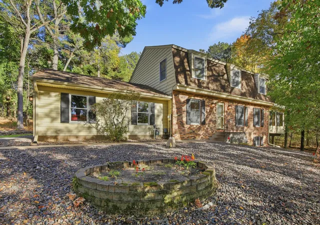Photo 1 of Single family home for sale at 360 Quail Rd, Saint Paul, MN 55110 | MLS# 7159917 | Listing updated on 2026-10-19