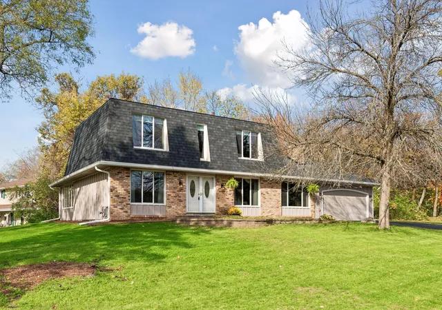Photo 2 of Single family home for sale at 2755 Shadyview Ln N, Minneapolis, MN 55447 | MLS# 7159918 | Listing updated on 2026-10-22