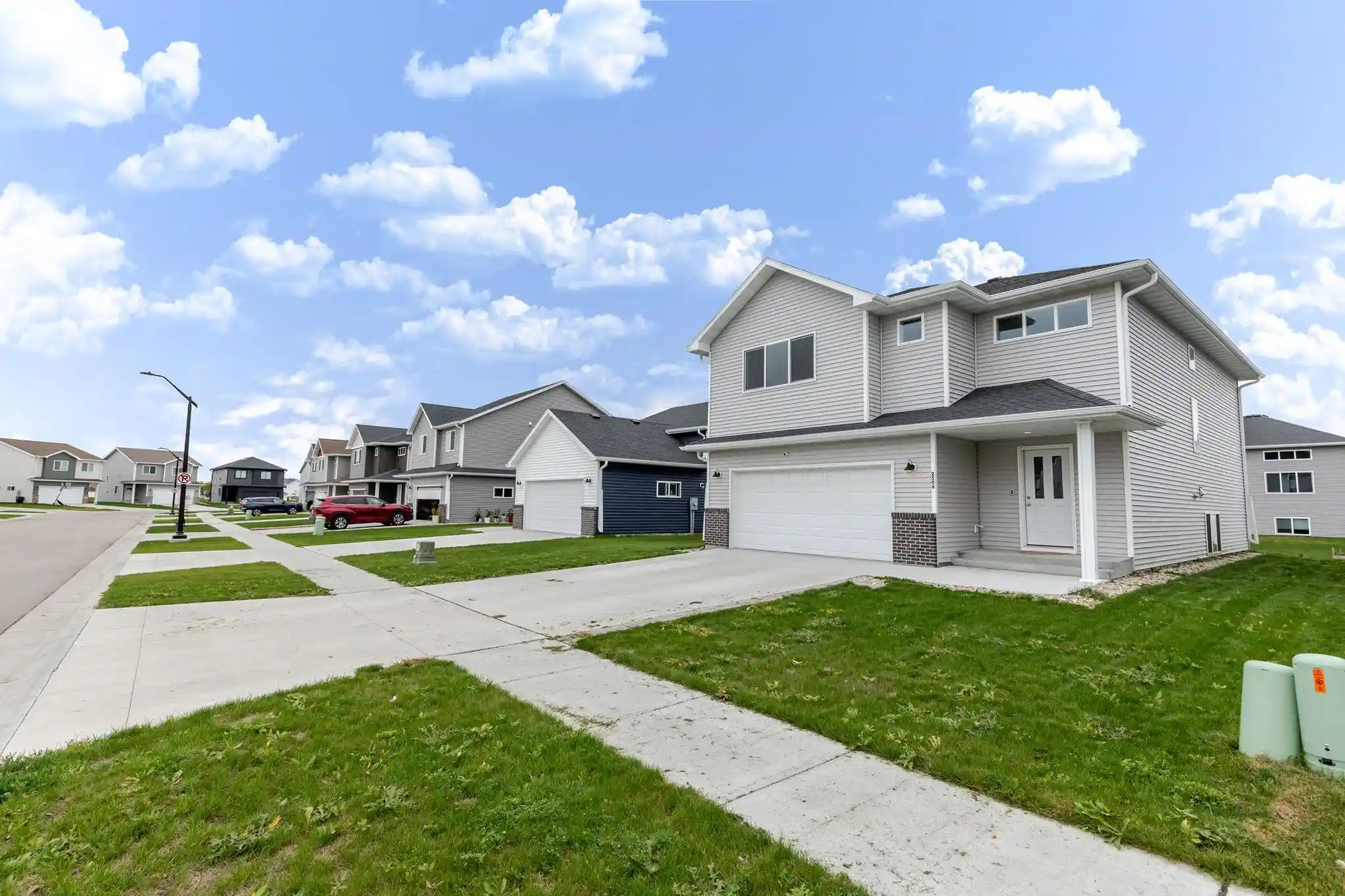 Photo 2 of Single family home for sale at 2506 Fulton Loop S, Fargo, ND 58104 | MLS# 7159924 | Listing updated on 2026-10-15