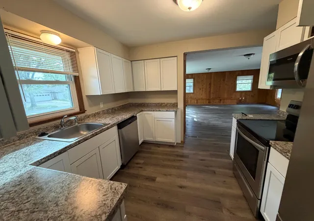 Photo 2 of Single family home for sale at 9548 4th Avenue S, Minneapolis, MN 55420 | MLS# 7159939 | Listing updated on 2026-10-26