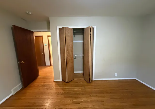 Photo 3 of Single family home for sale at 9548 4th Avenue S, Minneapolis, MN 55420 | MLS# 7159939 | Listing updated on 2026-10-26