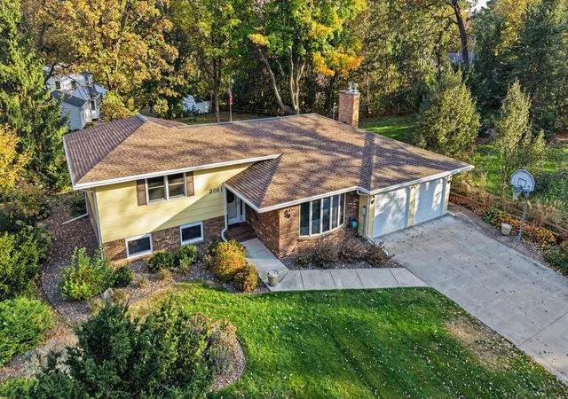 Photo 2 of Single family home for sale at 3081 Laverne Ct N, Lake Elmo, MN 55042 | MLS# 7159941 | Listing updated on 2026-10-20