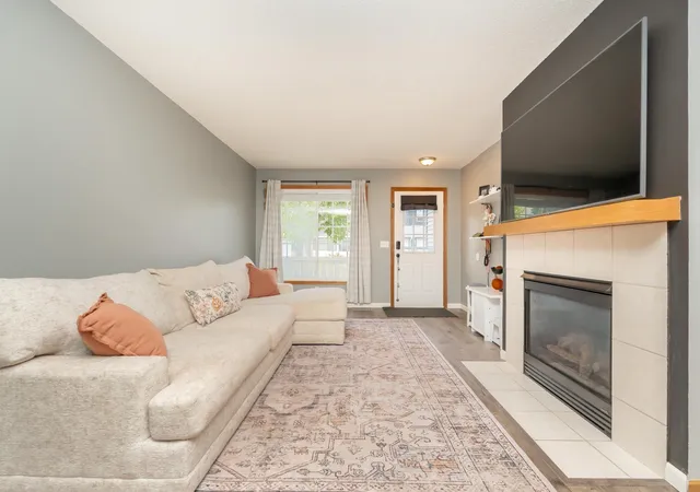 Photo 4 of Single family home for sale at 502 Horizon Dr SE, New Prague, MN 56071 | MLS# 7159964 | Listing updated on 2026-10-22