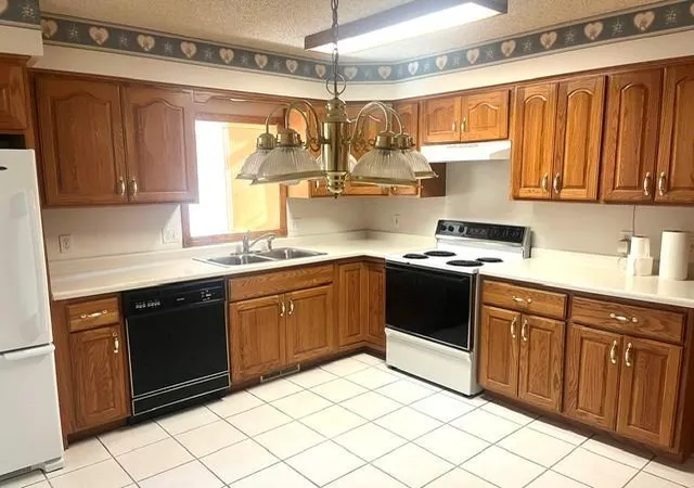 Photo 3 of Single family home for sale at 2317 Viola Hts Dr NE, Rochester, MN 55906 | MLS# 7159966 | Listing updated on 2026-10-20