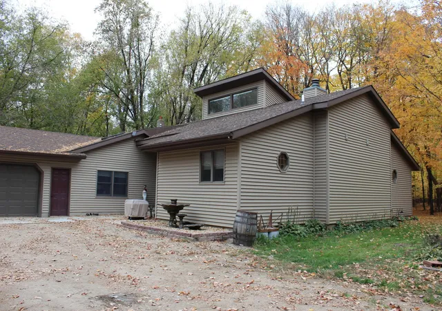 Photo 2 of Single family home for sale at 7857 Bluebill Dr SW, Alexandria, MN 56308 | MLS# 7159982 | Listing updated on 2026-10-20