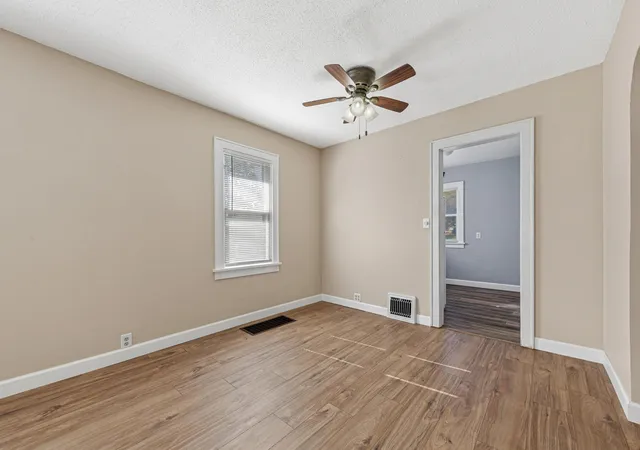 Photo 3 of Single family home for sale at 838 3rd Avenue Sw, Faribault, MN 55021 | MLS# 7159991 | Listing updated on 2026-10-20