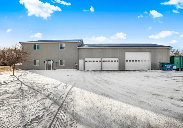 Photo 1 of Single family home for sale at 2818 337th Lane Nw, Cambridge, MN 55008 | MLS# 7159997 | Listing updated on 2026-10-20