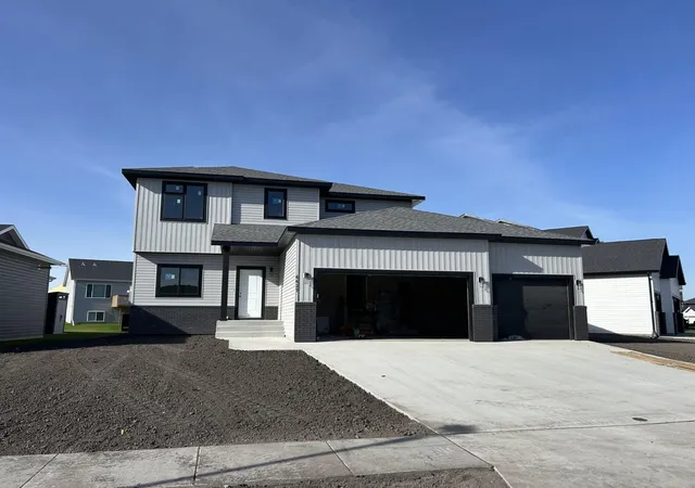 Photo 1 of Single family home for sale at 6627 14 Street S, Fargo, ND 58104 | MLS# 7160017 | Listing updated on 2026-10-27