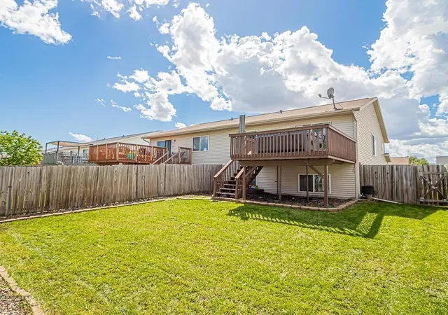 Photo 2 of Townhouse for sale at 1744 50 Street S, Fargo, ND 58103 | MLS# 7160022 | Listing updated on 2026-10-19