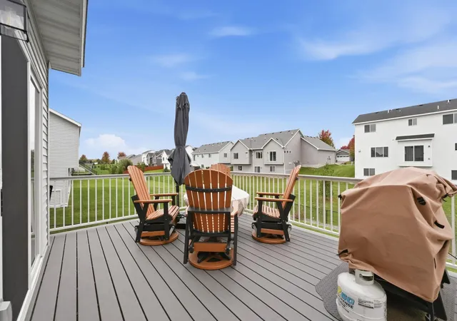 Photo 4 of Single family home for sale at 958 Emmy Ln, Hanover, MN 55341 | MLS# 7160061 | Listing updated on 2026-10-23