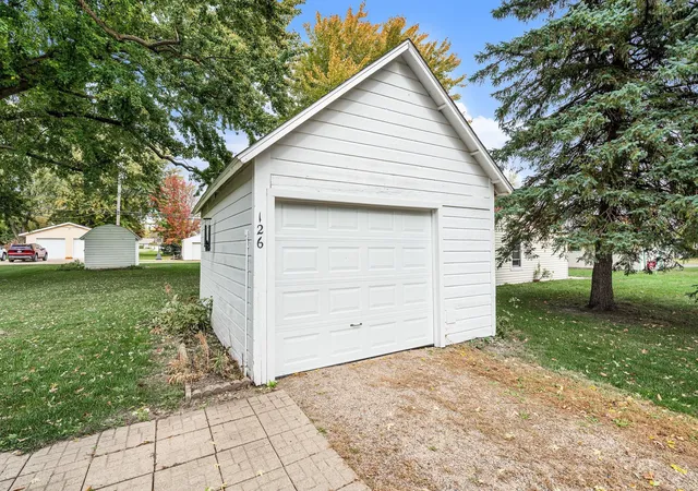 Photo 3 of Single family home for sale at 126 1st Street SE, Blooming Prairie, MN 55917 | MLS# 7160062 | Listing updated on 2026-10-16