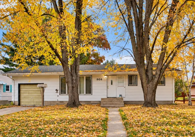 Photo 1 of Sale Pending at 908 12th Avenue Ne, Brainerd, MN 56401 | MLS# 7160066 | Listing updated on 2026-10-19