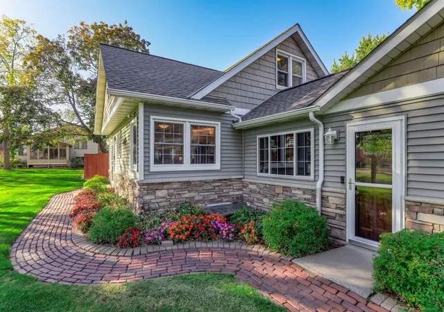 Single family home for sale at 7697 Stillwater Way N, Oakdale, MN 55128 | MLS# 7160075