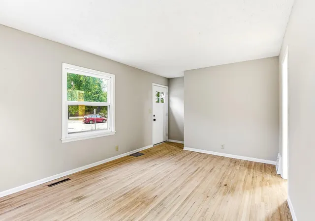 Photo 3 of Single family home for sale at 3015 Louisiana Ave S, Minneapolis, MN 55426 | MLS# 7160095 | Listing updated on 2026-10-16