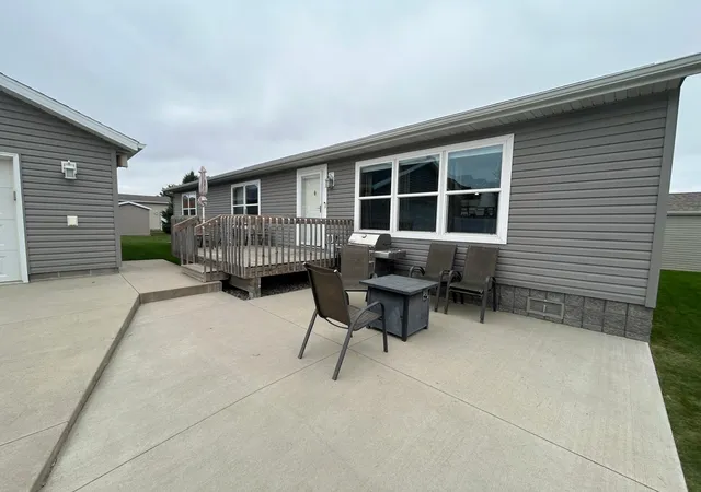 Photo 1 of Single family home for sale at 4319 Daffodil Ave SE, Rochester, MN 55904 | MLS# 7160102 | Listing updated on 2026-10-19
