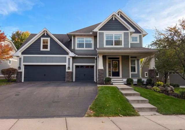 Photo 1 of Single family home for sale at 16891 E Lake Dr, Lakeville, MN 55044 | MLS# 7160111 | Listing updated on 2026-10-16