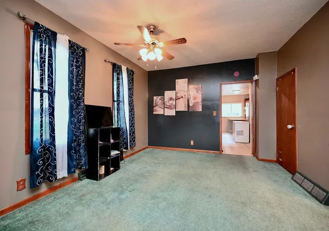 Photo 3 of Sale Pending at 1101 E Wabasha St, Winona, MN 55987 | MLS# 7160119 | Listing updated on 2026-10-19