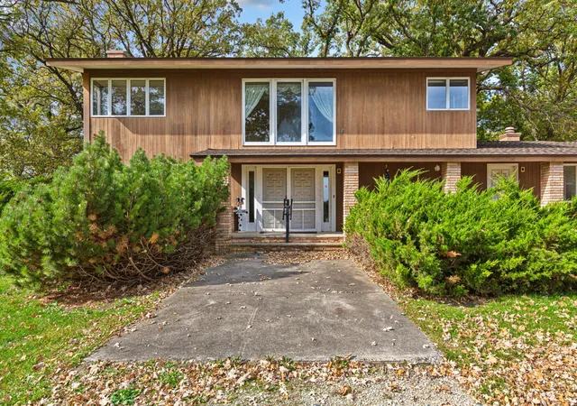 Photo 1 of Single family home for sale at 39031 State Hwy 13, Waseca, MN 56093 | MLS# 7160154 | Listing updated on 2026-10-27