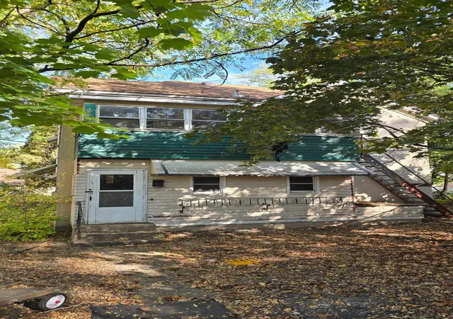 Photo 1 of House for sale at 130 Colorado St E, Saint Paul, MN 55107 | MLS# 7160156 | Listing updated on 2026-10-27