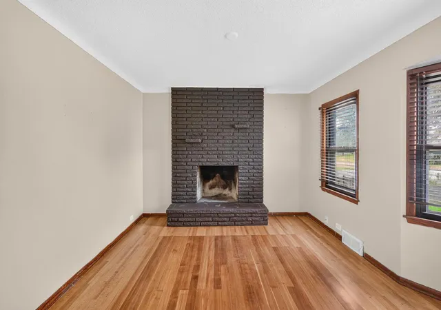 Photo 4 of Single family home for sale at 1210 County Rd C E, Saint Paul, MN 55109 | MLS# 7160160 | Listing updated on 2026-10-23