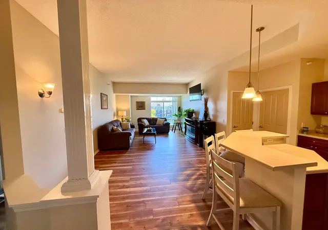 Listing Photo 5 - Condo for sale in building located at 649 Old Hwy 8 NW, New Brighton, MN 55112 - Unit #306