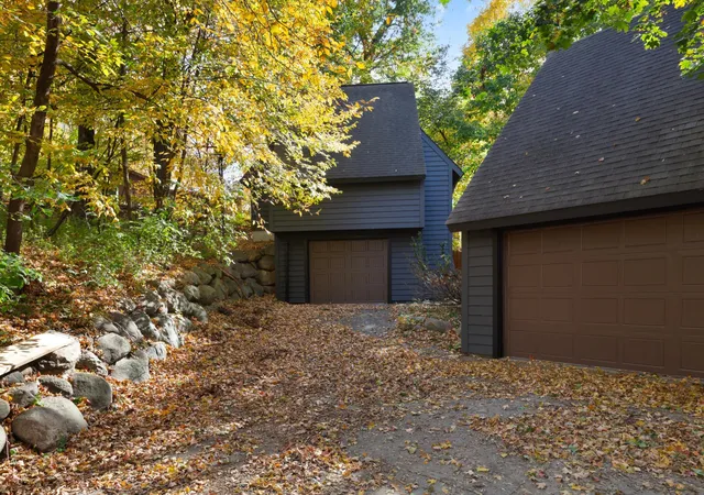 Photo 3 of Single family home for sale at 16509 Lake St Ext, Minnetonka, MN 55345 | MLS# 7160170 | Listing updated on 2026-10-21