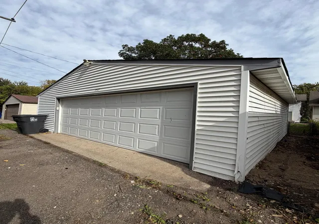 Photo 4 of Single family home for sale at 757 Smith Ave S, Saint Paul, MN 55107 | MLS# 7160180 | Listing updated on 2026-10-21