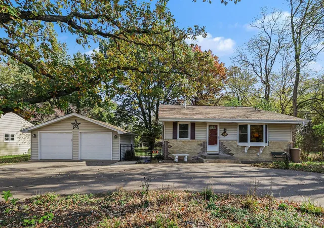 Photo 2 of Single family home for sale at 7315 E River Rd, Minneapolis, MN 55432 | MLS# 7160181 | Listing updated on 2026-10-23