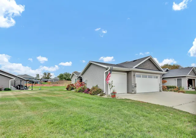 Photo 2 of Single family home for sale at 1235 N 10th Street, Lake City, MN 55041 | MLS# 7160183 | Listing updated on 2026-10-20