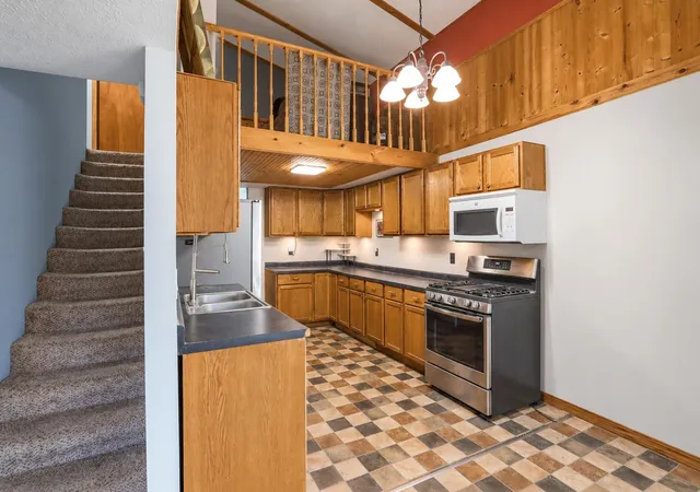 Photo 3 of Single family home for sale at 2904 11th Street NE, Austin, MN 55912 | MLS# 7160205 | Listing updated on 2026-10-19
