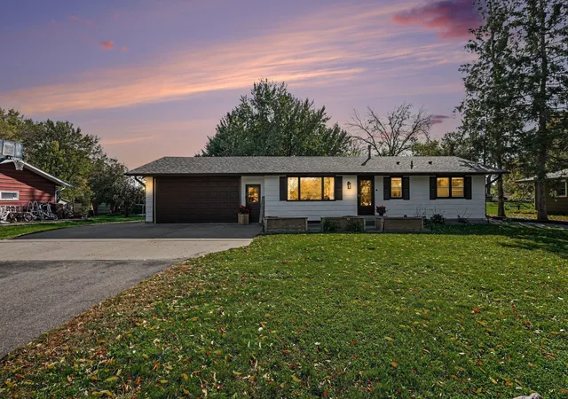Photo 1 of Single family home for sale at 6911 Faricy Ln, Prior Lake, MN 55372 | MLS# 7160220 | Listing updated on 2026-10-22